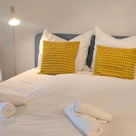 Maiy Close To Messe Berlin