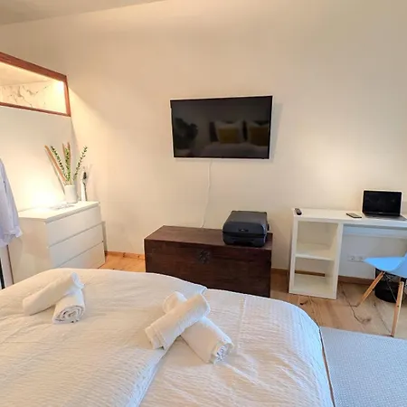 Maiy Close To Messe Apartment