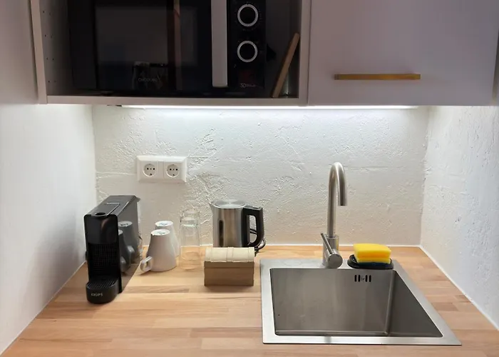 Maiy Close To Messe Berlin